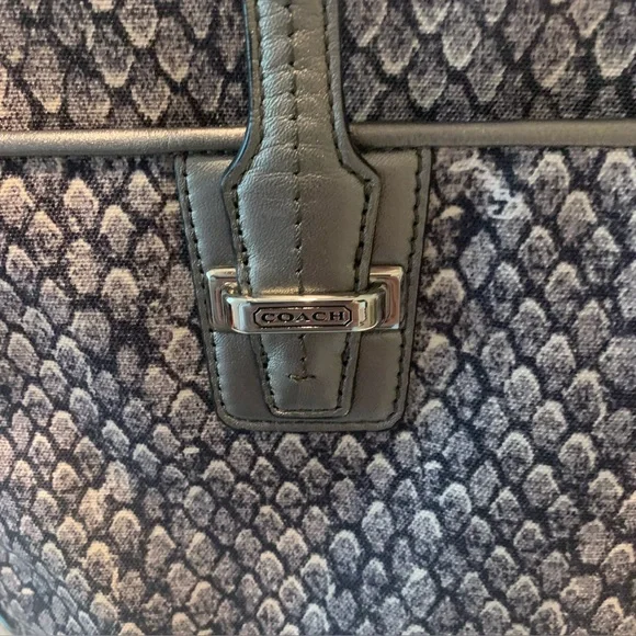 NWOT! $398 Coach Carryall Taylor Snake Print Leather Tote Satchel F26034 - 2013 - Picture 3 of 16